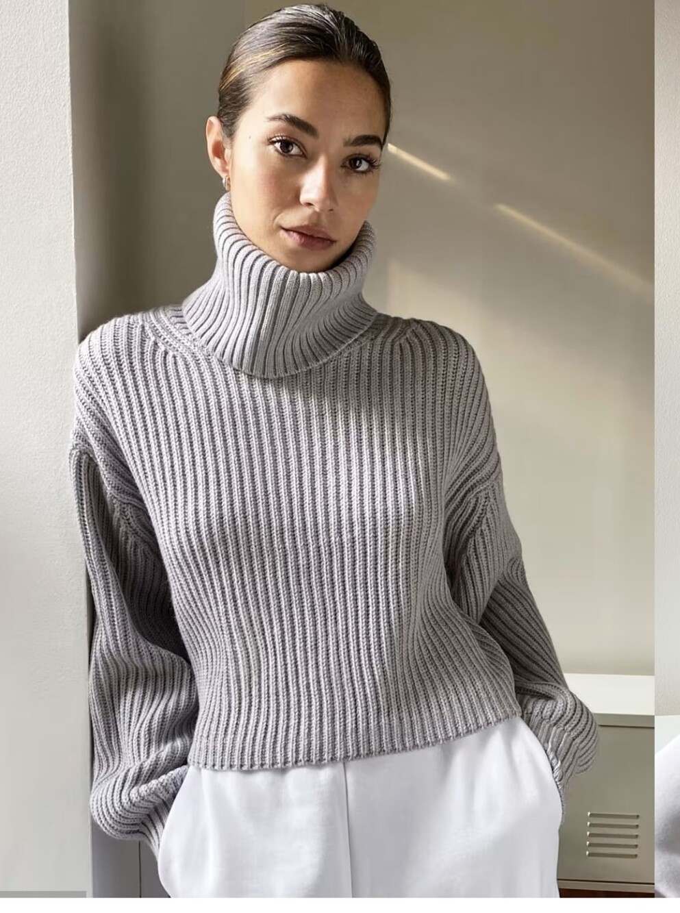 Babaton Ribbed Turtleneck Guell Sweater - Light Beige/Grey